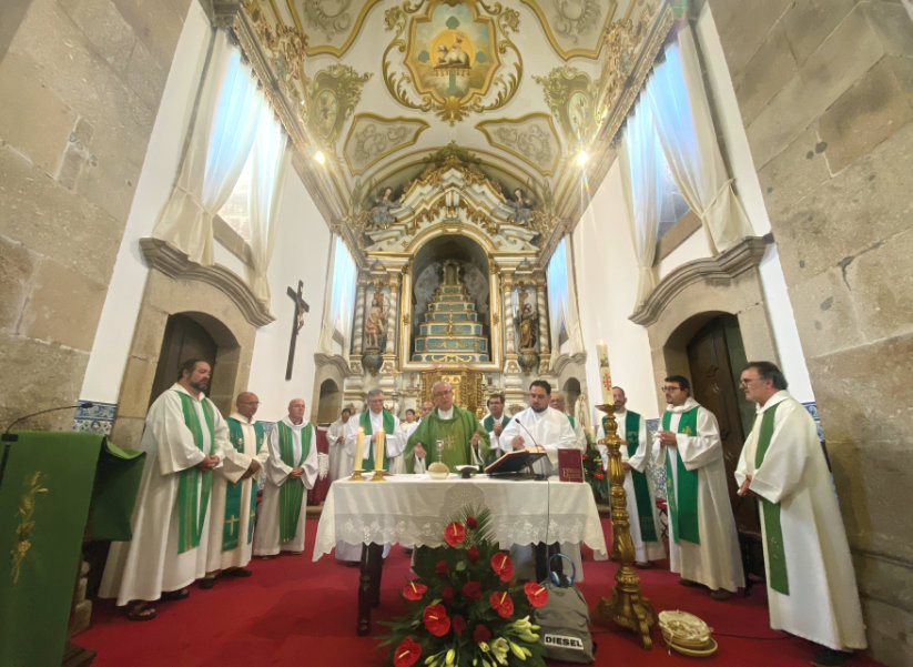 Igreja Matriz de Cinfães acolheu celebração do Crisma com 96 pessoas